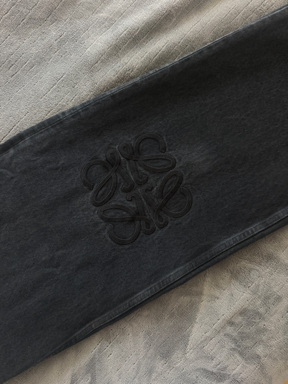 Loewe Anagram Jeans Black SZ 36 (2-4 US)